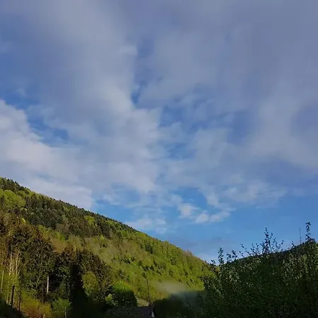 Le Creux Chene فندق *